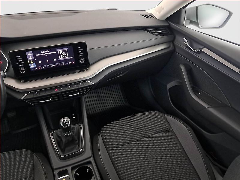 Škoda Octavia (2022) Ambition 2.0 TDI, ČR,1.maj - fotka 8 z 24