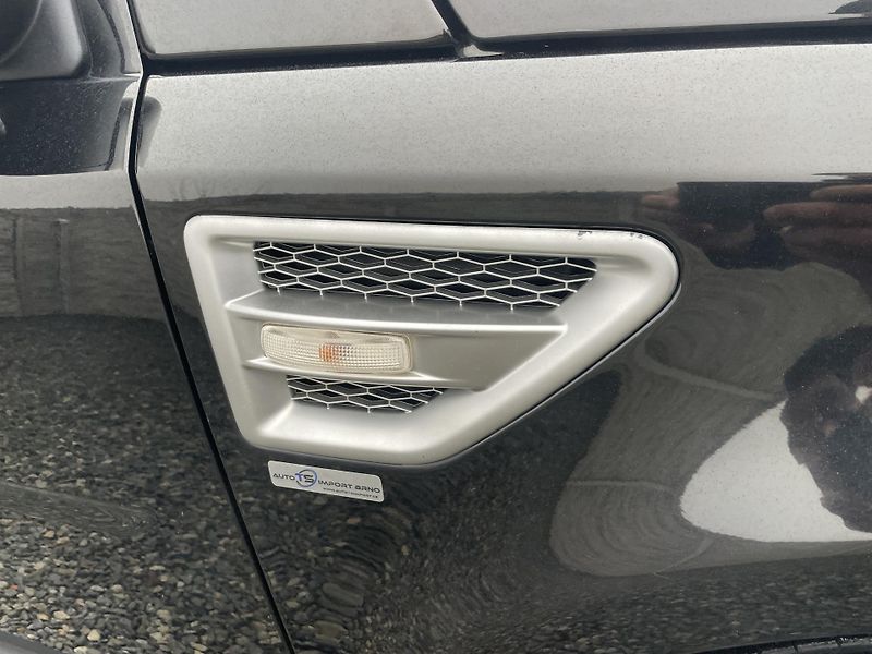 Land Rover Freelander 2.2TD4 160PS 4x4 136TKM SPORT! - fotka 63 z 201