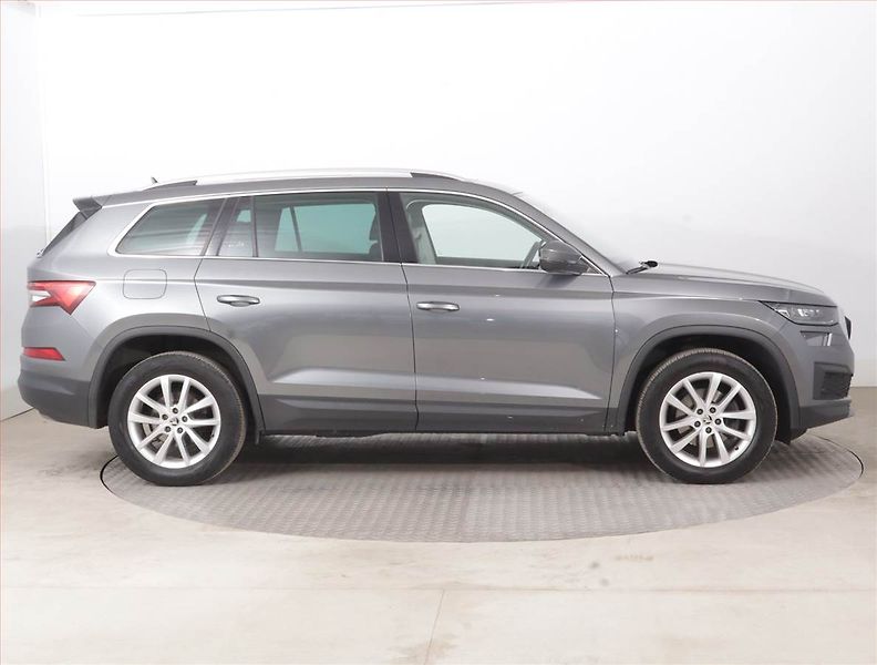Škoda Kodiaq (2023) Style 2.0 TDI - fotka 6 z 19