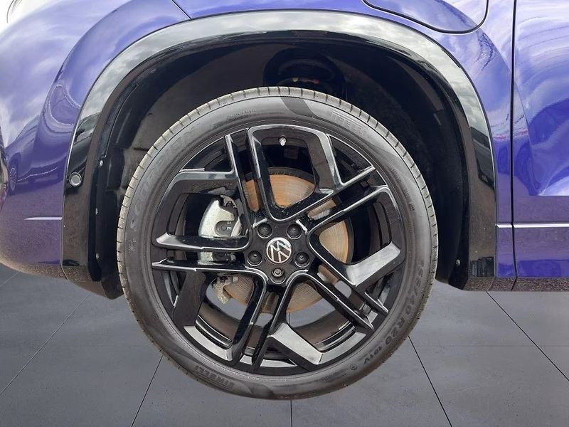 Volkswagen Tayron eHybrid 200kW R-Line 360 HuD - fotka 5 z 12