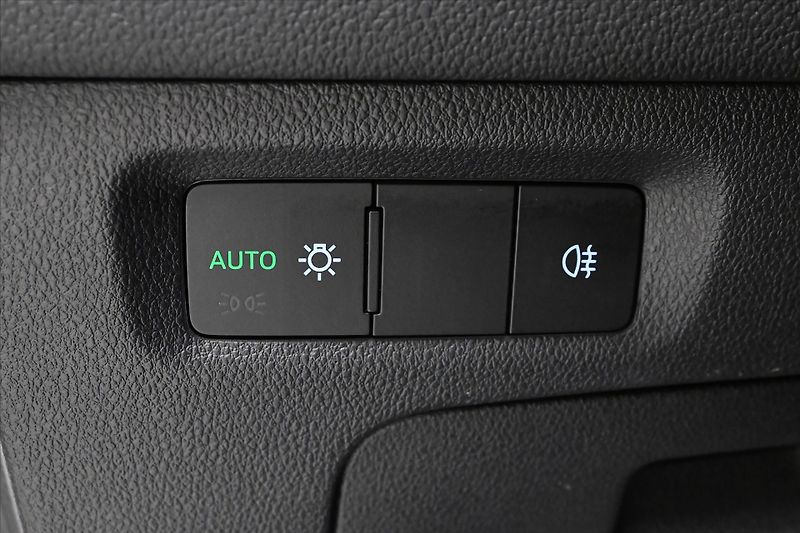 Škoda Octavia 2,0 TDI 110kW DSG Ambition 4x4 - fotka 26 z 30
