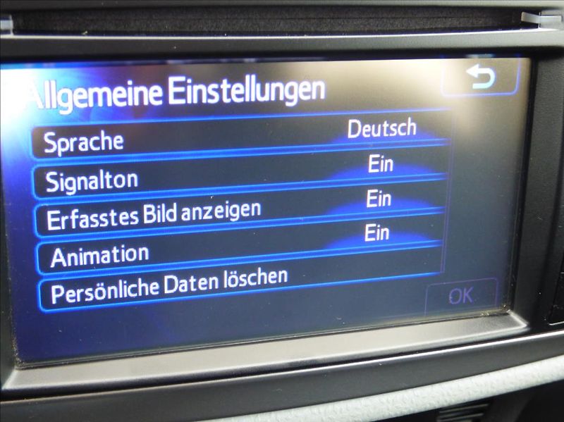 Toyota Yaris 1,5 Hybrid, Digi Klima, servis - fotka 31 z 60