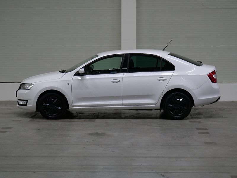 Škoda Rapid - fotka 3 z 23