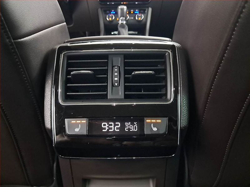 Škoda Superb (2017) Laurin&Klement 2.0 TDI 4x4 - fotka 21 z 21