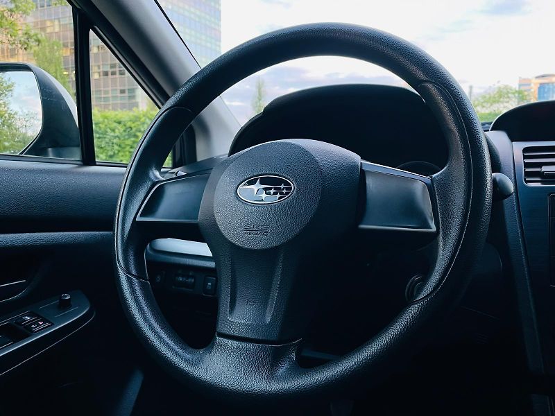 Subaru XV 2.0i 4x4 110KW MANUÁL SERVISKA - fotka 30 z 45