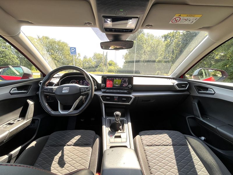 Seat Leon (2020) ST FR - 1.majitel, tažné - fotka 21 z 29