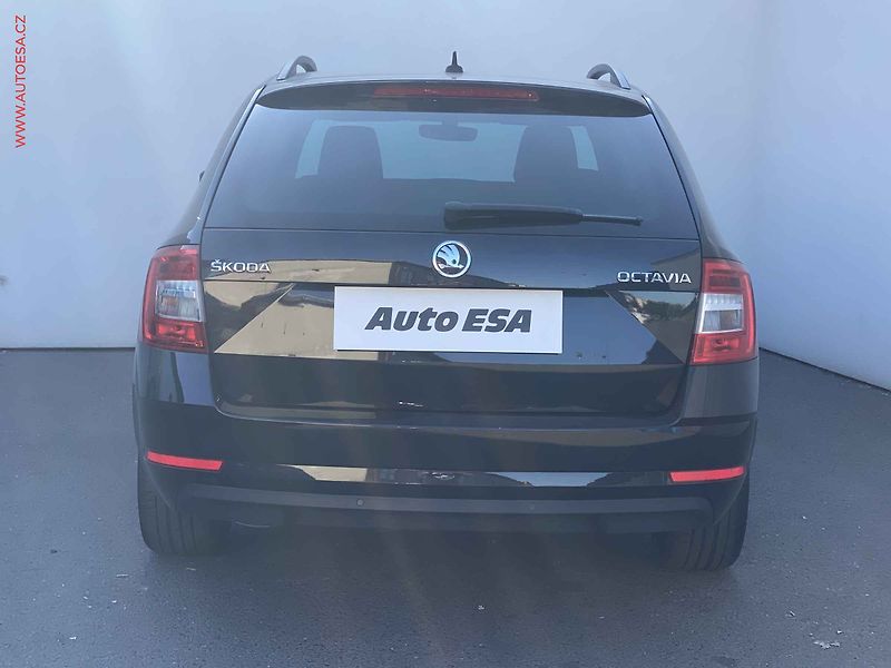 Škoda Octavia (2019) 1.5 TSi, Soleil, DSG, navi, - fotka 5 z 19
