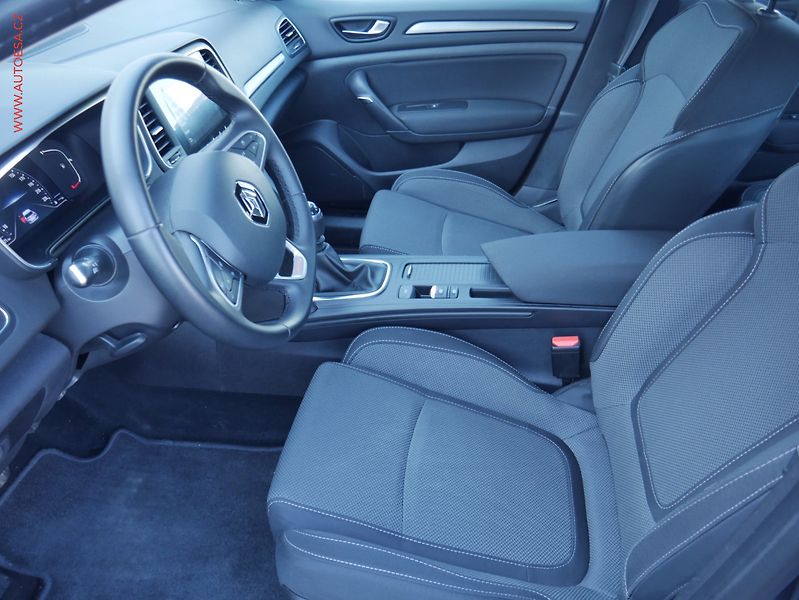 Renault Mégane (2023) 1.3 TCe, Equilibre - fotka 9 z 19