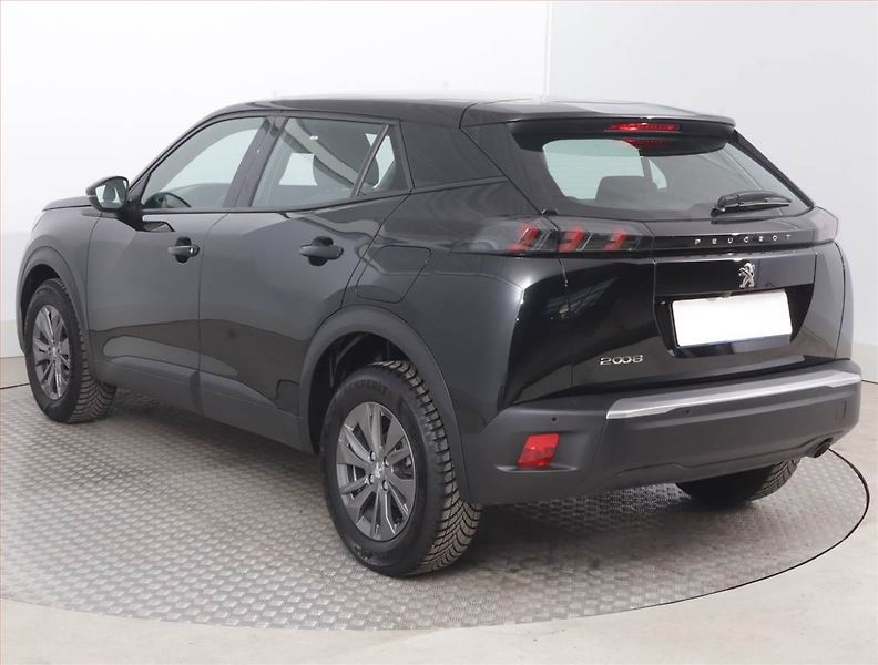 Peugeot 2008 (2023) Active 1.2 PureTech - fotka 4 z 15