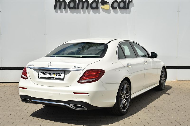 Mercedes-Benz Třídy E 220D 4MATIC AMG NAVI ČR - fotka 7 z 34