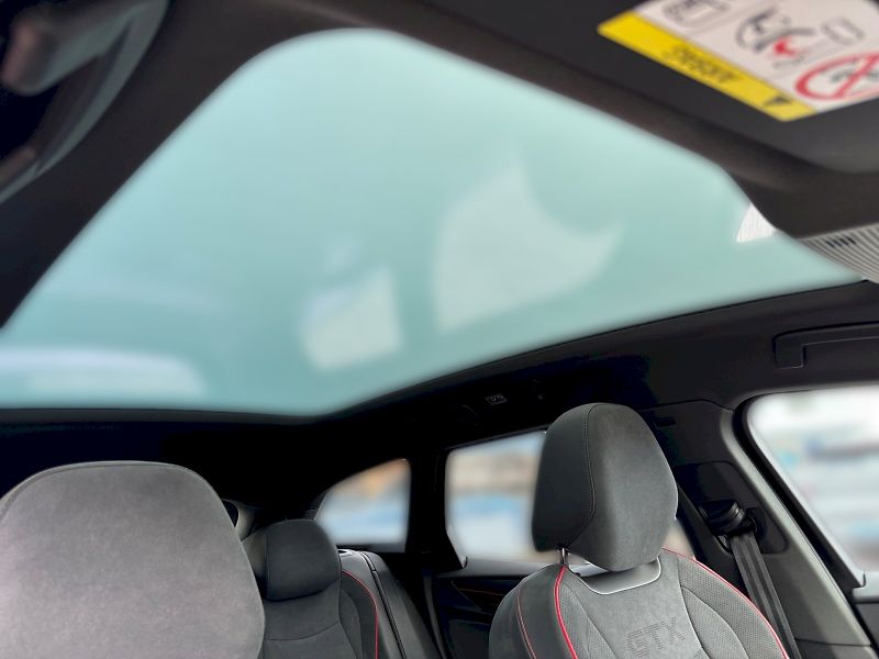 Volkswagen ID.7 Tourer (2025) GTX 250 KW, 86 KWH Tažné - fotka 22 z 32