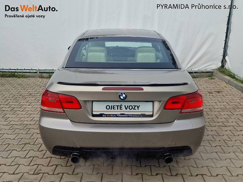 BMW Řada 3 (2007) 335i 225 kW e93 AT - fotka 7 z 23