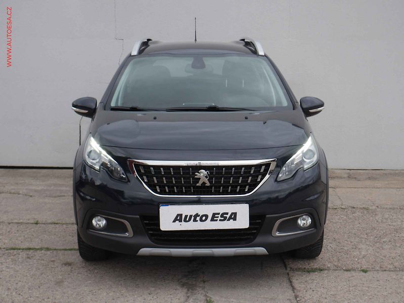 Peugeot 2008 (2019) 1.2 PT, Výhř.sed. - fotka 2 z 14