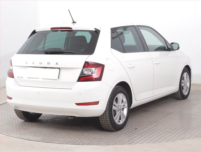 Škoda Fabia (2021) Style 1.0 TSI, ČR,1.maj - fotka 5 z 15