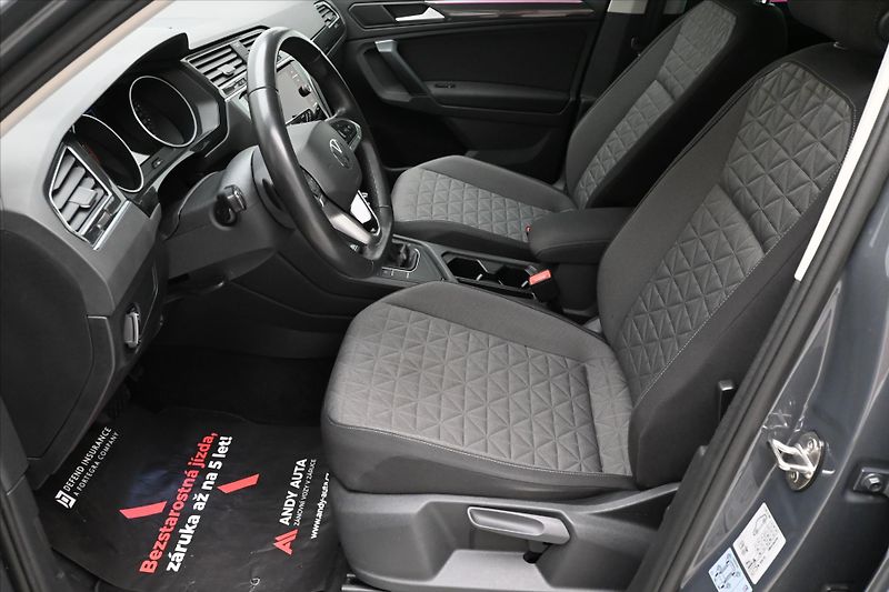 Volkswagen Tiguan 2,0 TDI 110 kW DSG Life Záruka - fotka 13 z 33