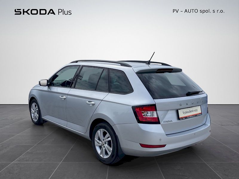 Škoda Fabia (2022) 1.0 TSI 70kW Ambition Plus Com - fotka 28 z 33