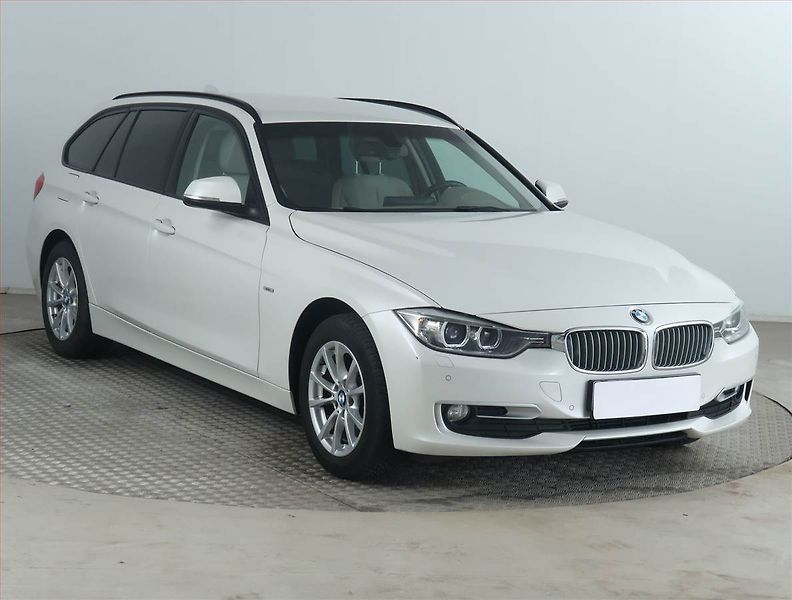 BMW Řada 3 (2014) 320 d xDrive, 4X4, Automat - fotografie inzerátu