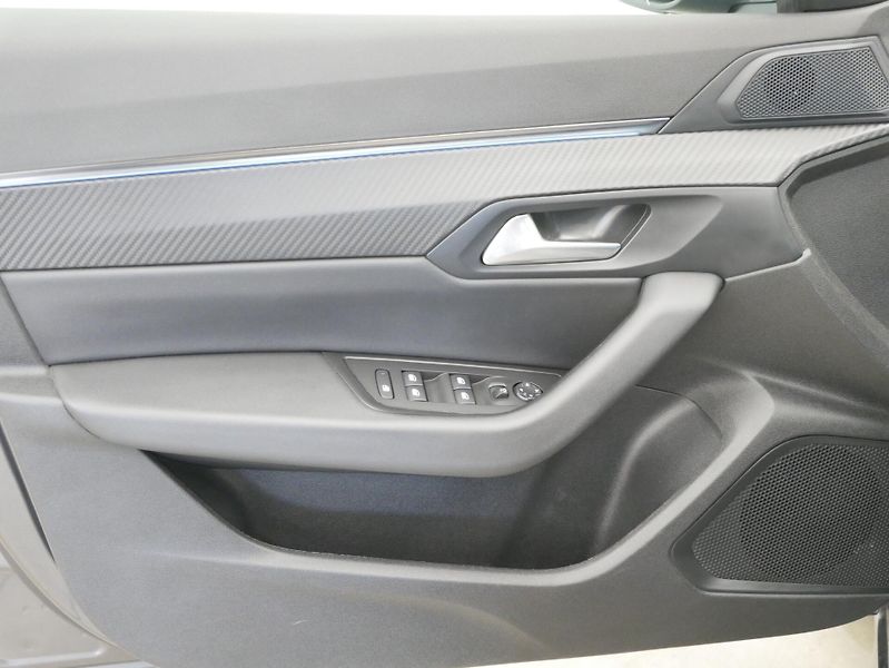 Peugeot 508 - fotka 12 z 27