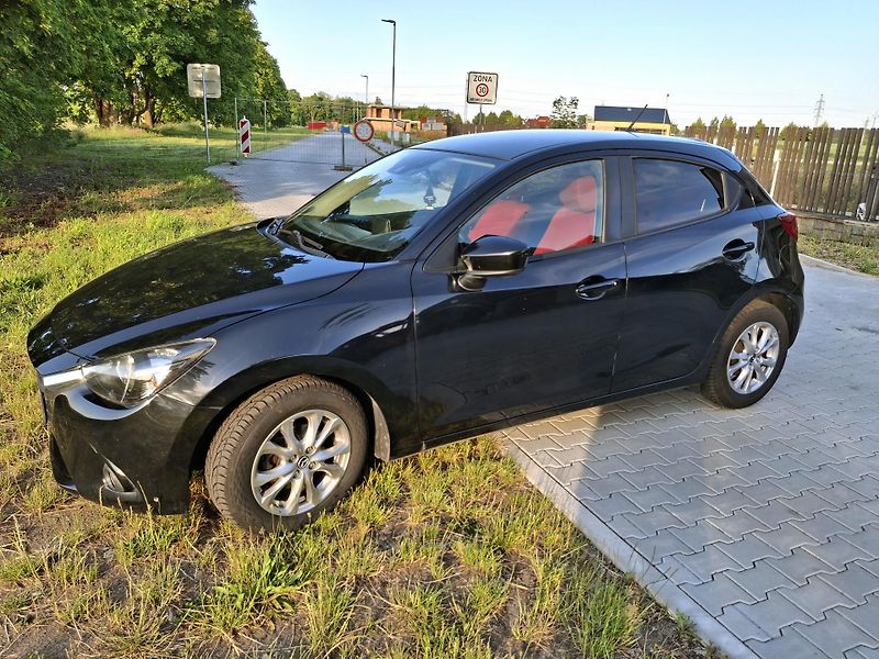 Mazda 2 1.5 benzin  - fotka 6 z 41