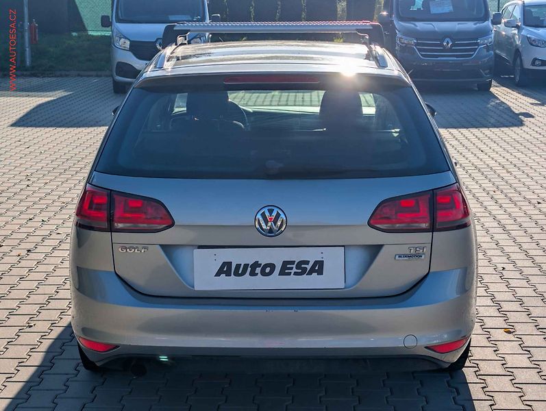 Volkswagen Golf (2016) 1.2 TSi, 2.maj,ČR - fotka 5 z 18