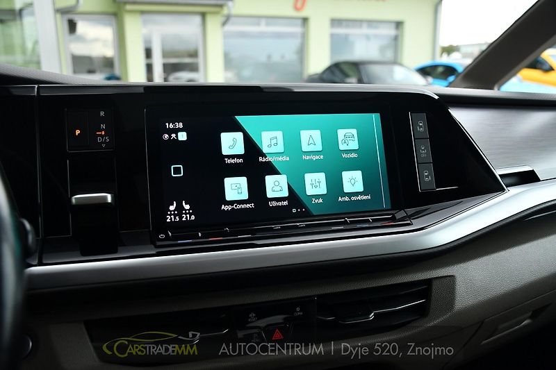 Volkswagen Multivan 2.0TDi HIGHLINE PANORAMA ACC - fotka 33 z 57