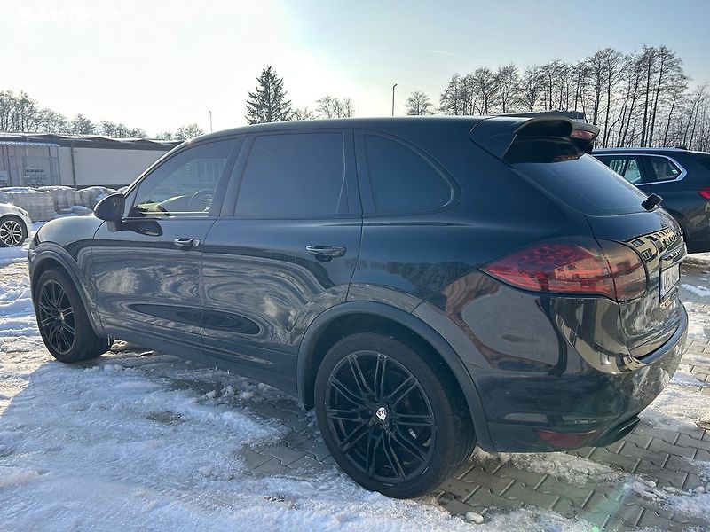 Porsche Cayenne (2013) 3.0 D 180 KW - fotka 7 z 28