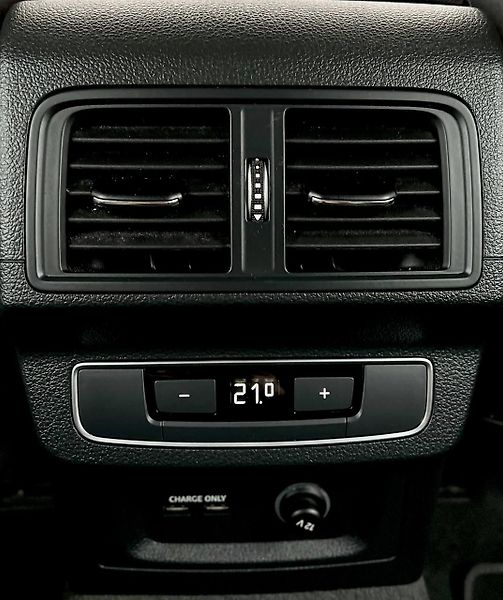 Audi Q5 (2023) 120kW ADAPTIVNÍ TEMPOMAT  - fotka 20 z 25