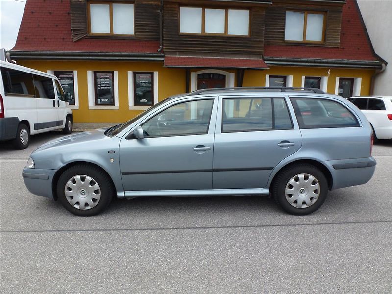 Škoda Octavia 1,9 TDI 81KW Tažné zařízení - fotka 12 z 42