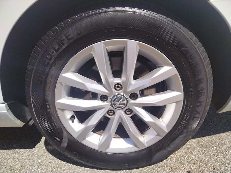 Volkswagen Passat Variant 2,0 TDI DSG - fotka 14 z 28
