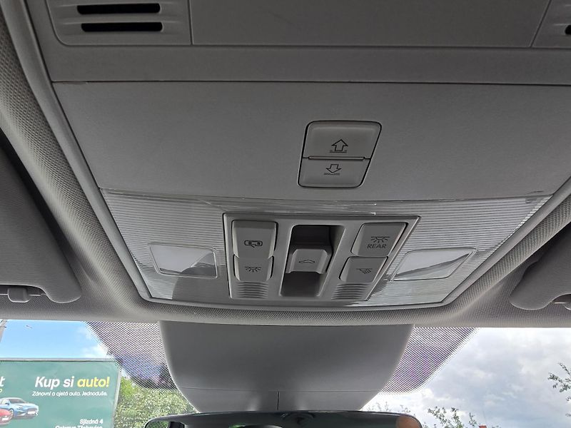 Škoda Superb 140KW DSG WEBASTO PANORAMA  - fotka 22 z 35