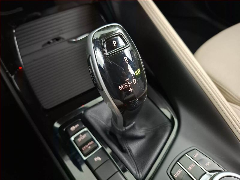 BMW X2 (2019) M Paket sDrive20i, Automat - fotka 13 z 27