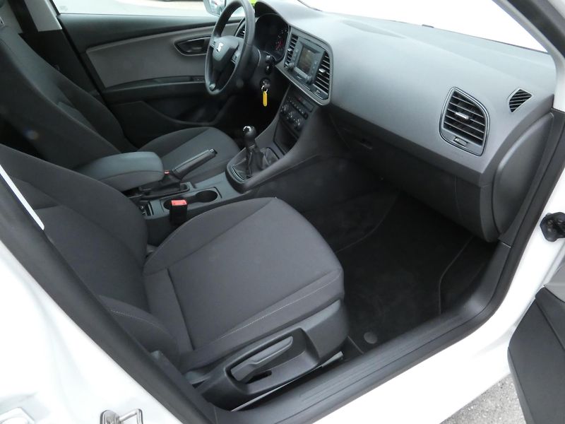 Seat Leon (2018) 1,2 TSI 63KW - fotka 21 z 30
