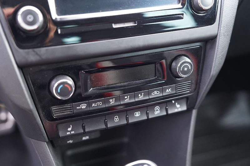 Škoda Rapid 1.0 TSI 81kW Monte Carlo - fotka 36 z 48