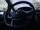 Volkswagen Touran 1.6TDI AUT SERVISKA 7MÍST LED  - náhled 35