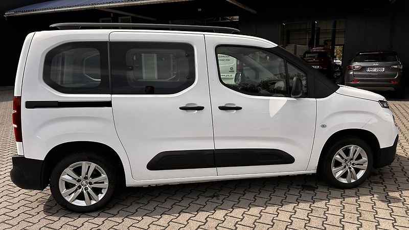 Citroën Berlingo 1.5 BlueHDi 100 Live - fotka 7 z 11