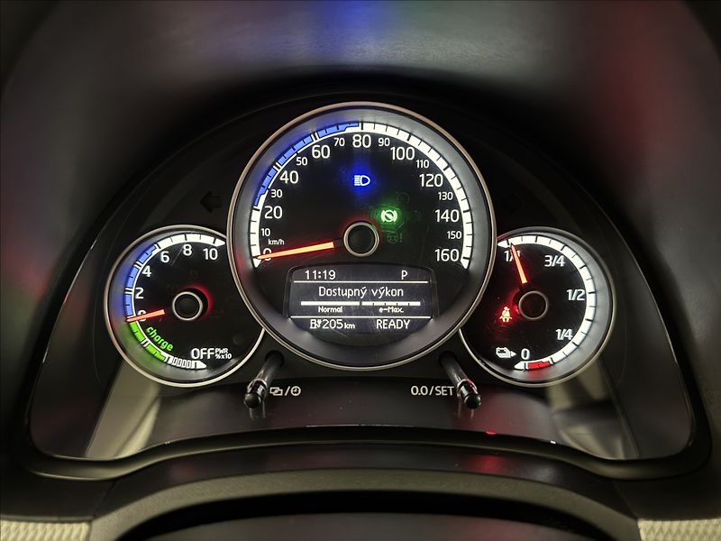 Volkswagen e-up! 61kW Style LED Kamera APP - fotka 27 z 45