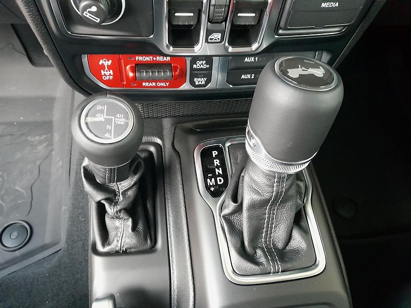 Jeep Wrangler (2024) Unlimited 2,0T  Rubicon ČR - fotka 31 z 44
