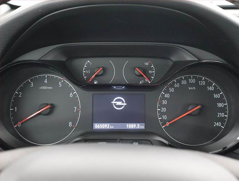 Opel Crossland X (2021) 1.2 Turbo, ČR,1.maj - fotka 11 z 19