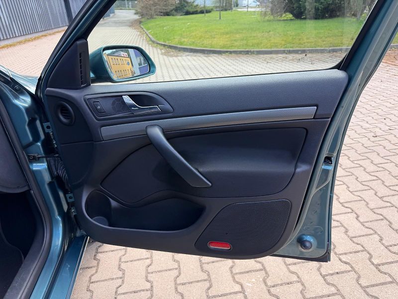Škoda Octavia 1.9TDI 1.majitel / bez koroze - fotka 21 z 27
