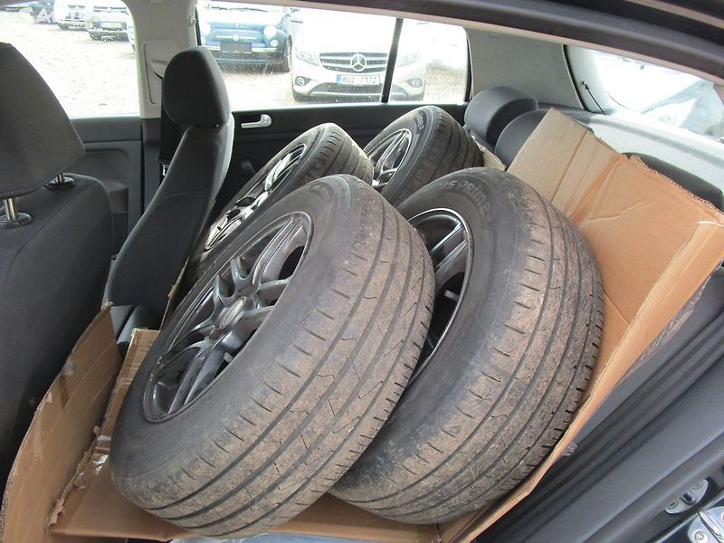 Volkswagen Golf Plus 1,9TDI - 77KW - NOVÁ STK - fotka 12 z 21