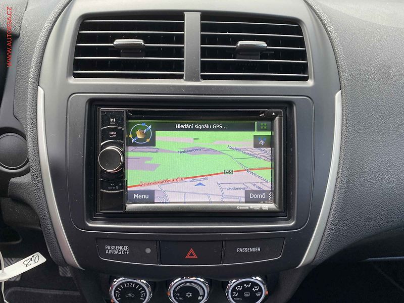 Mitsubishi ASX (2013) 1.8 Di-D, AC, tempo - fotka 16 z 16