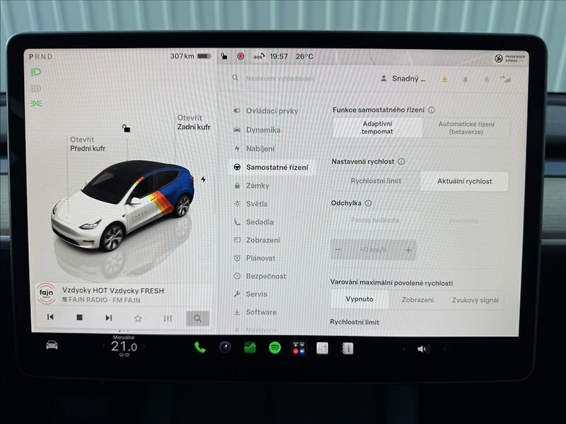 Tesla Model Y 0,0 RWD SoH 94% - fotka 34 z 50