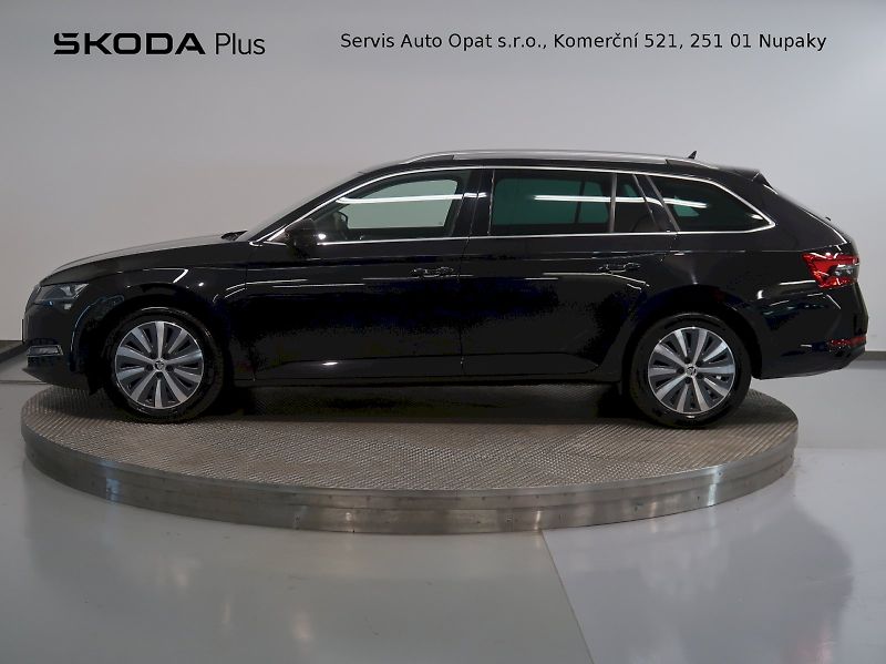 Škoda Superb (2023) STYLE 2.0TDI 110KW DSG - fotka 3 z 43