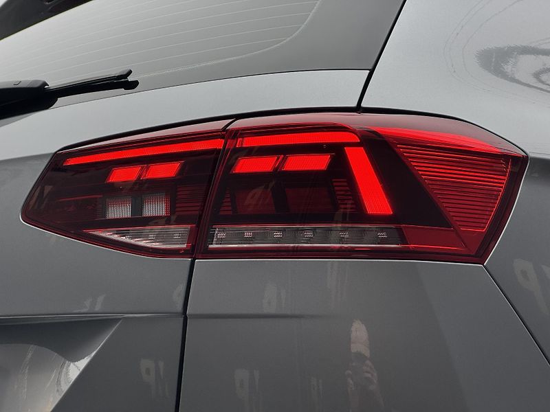 Volkswagen Passat (2020) 1.5TSi DSG Elegance, ČR, 360° - fotka 41 z 46