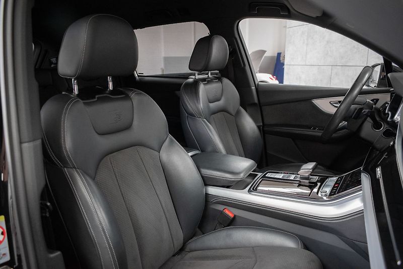 Audi Q7 50 TDI 4x4*S-LINE*7.MÍST*TAŽNÉ - fotka 11 z 51