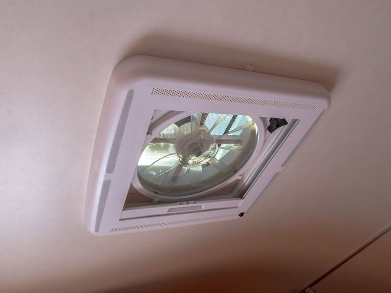 Hymer (2009) 2.3JTD 96KW - fotka 62 z 78