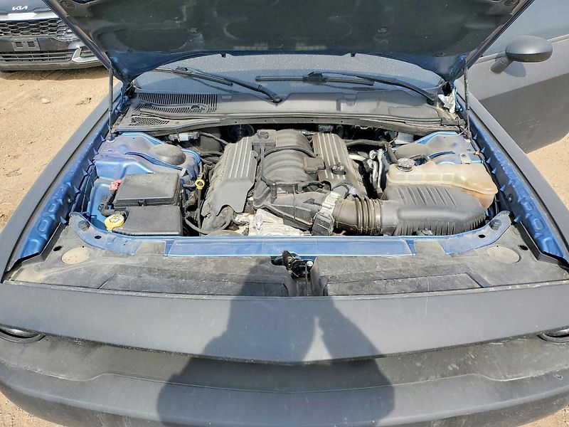 Dodge Challenger (2020) Auto na cestě - fotka 11 z 12