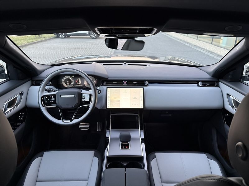 Land Rover Range Rover Velar (2026) 3,0 DYNAMIC SE D300 - fotka 28 z 31