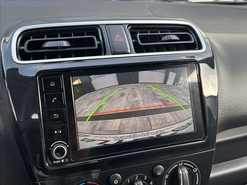 Mitsubishi Space Star 1,2 71PS  Invite A/T - fotka 35 z 53