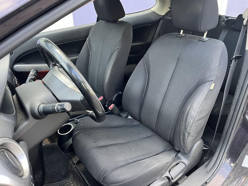 Mazda 2 1.5 GT MZA / 1.maj. / ČR /  - fotka 12 z 26